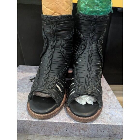 Freebird Bela in Black Snake Multi - Picture 2 of 8